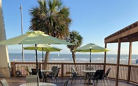 Wingate By Wyndham Galveston Beachfront At The Seawall